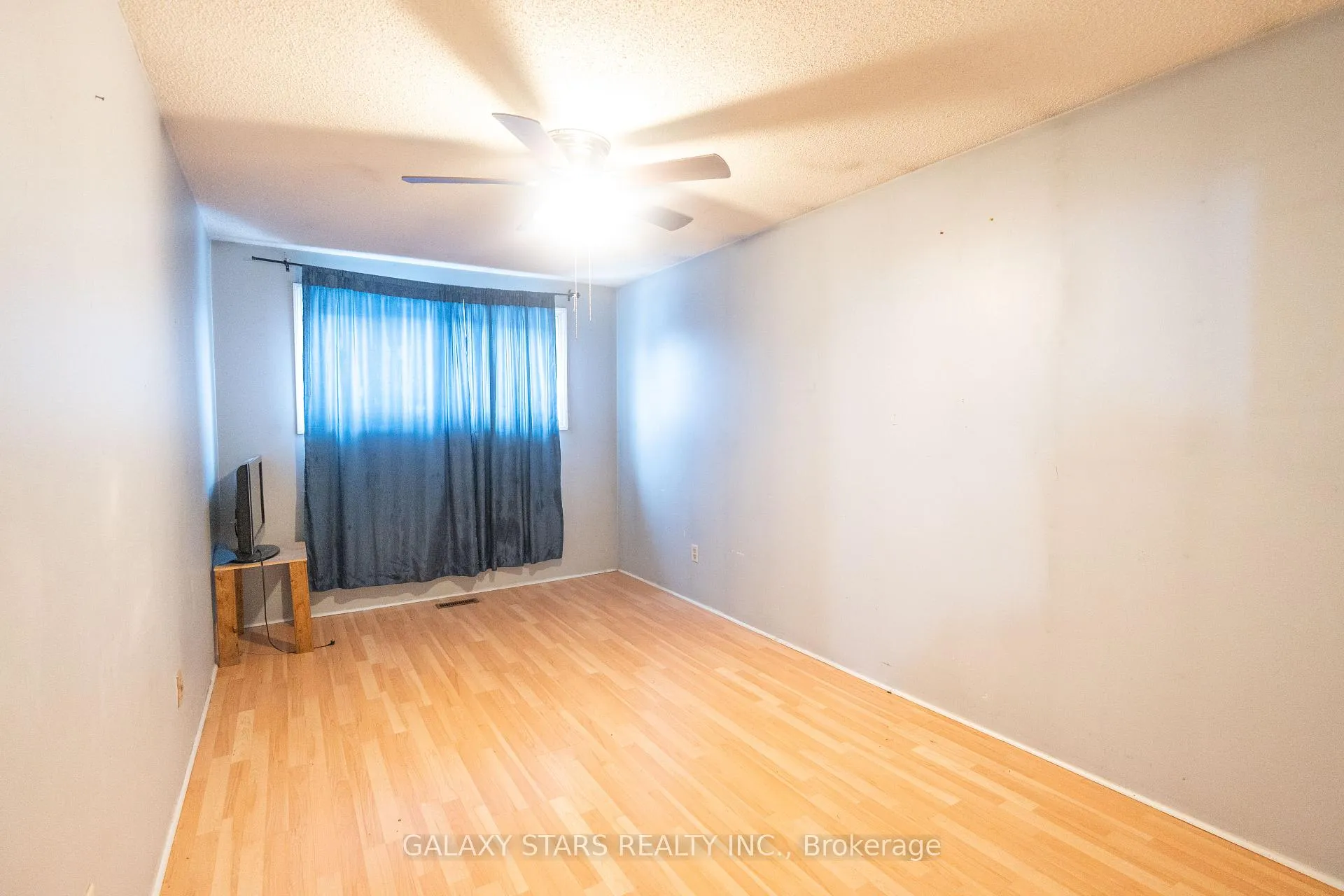 Photo 11 of Unit Main & 2nd Flr, 82 Jaffray Road, Markham, Milliken Mills East — HOMEH