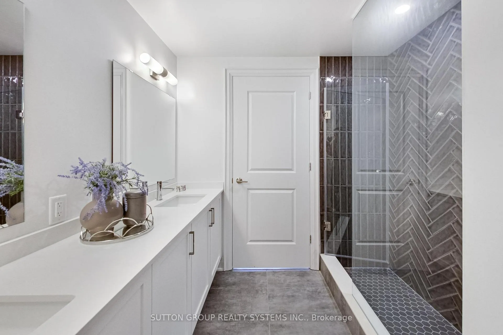 Photo 15 of Unit 1503, 20 Gatineau Drive, Vaughan, Beverley Glen — HOMEH