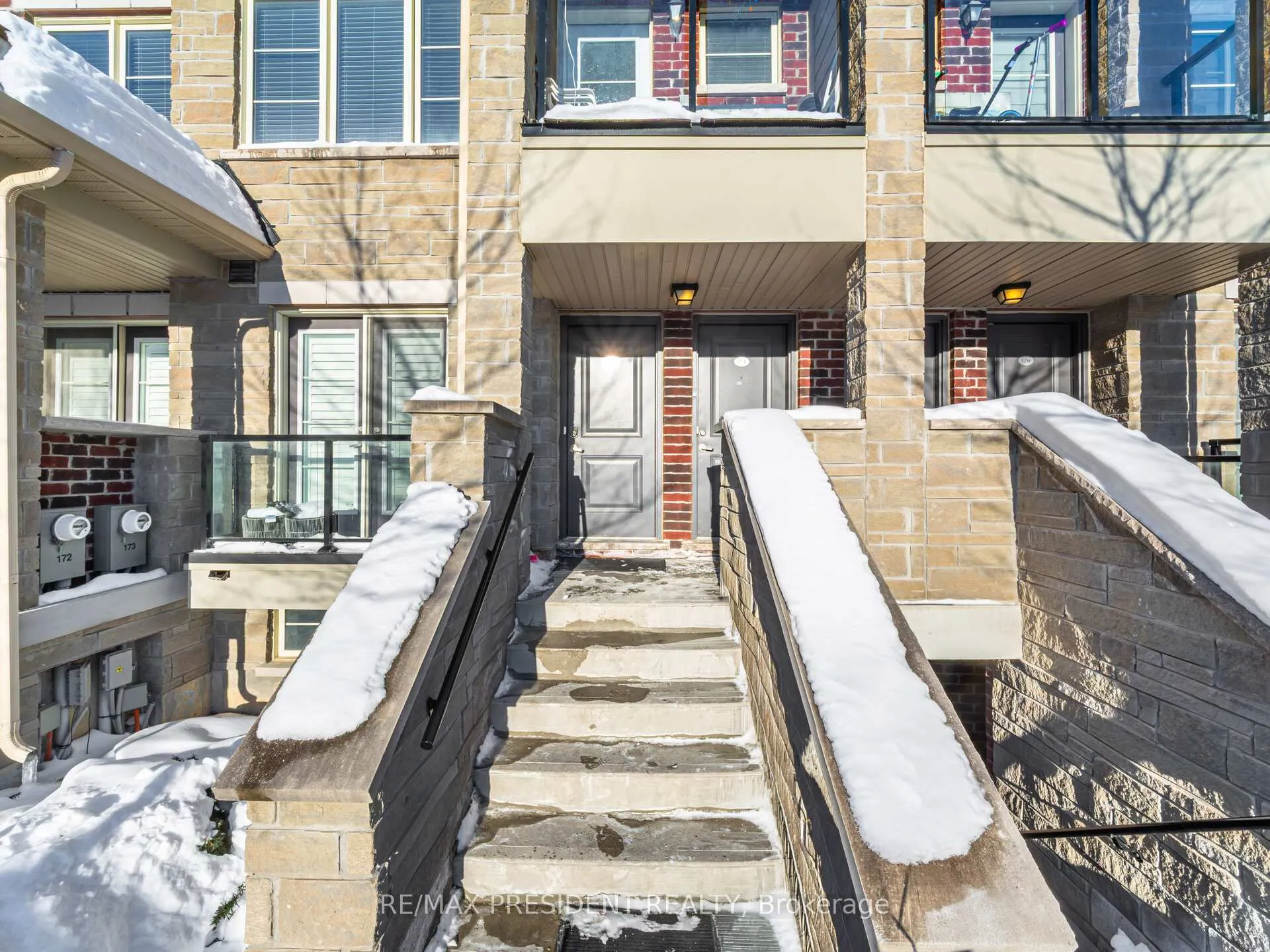 Photo 2 of Unit 174, 200 Veterans Drive, Brampton, Northwest Brampton — HOMEH