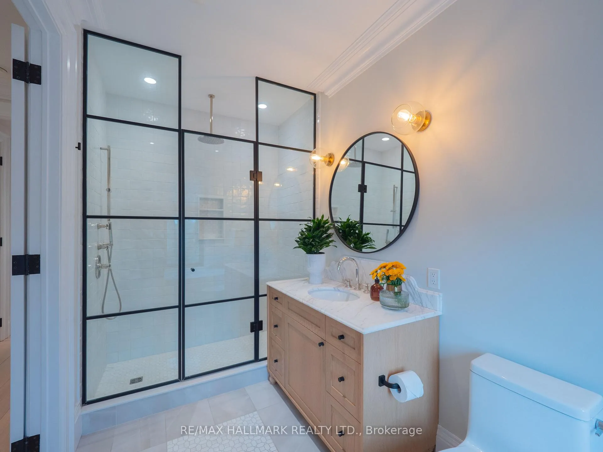 Photo 26 of 21 Simpson Avenue, Toronto, North Riverdale — HOMEH