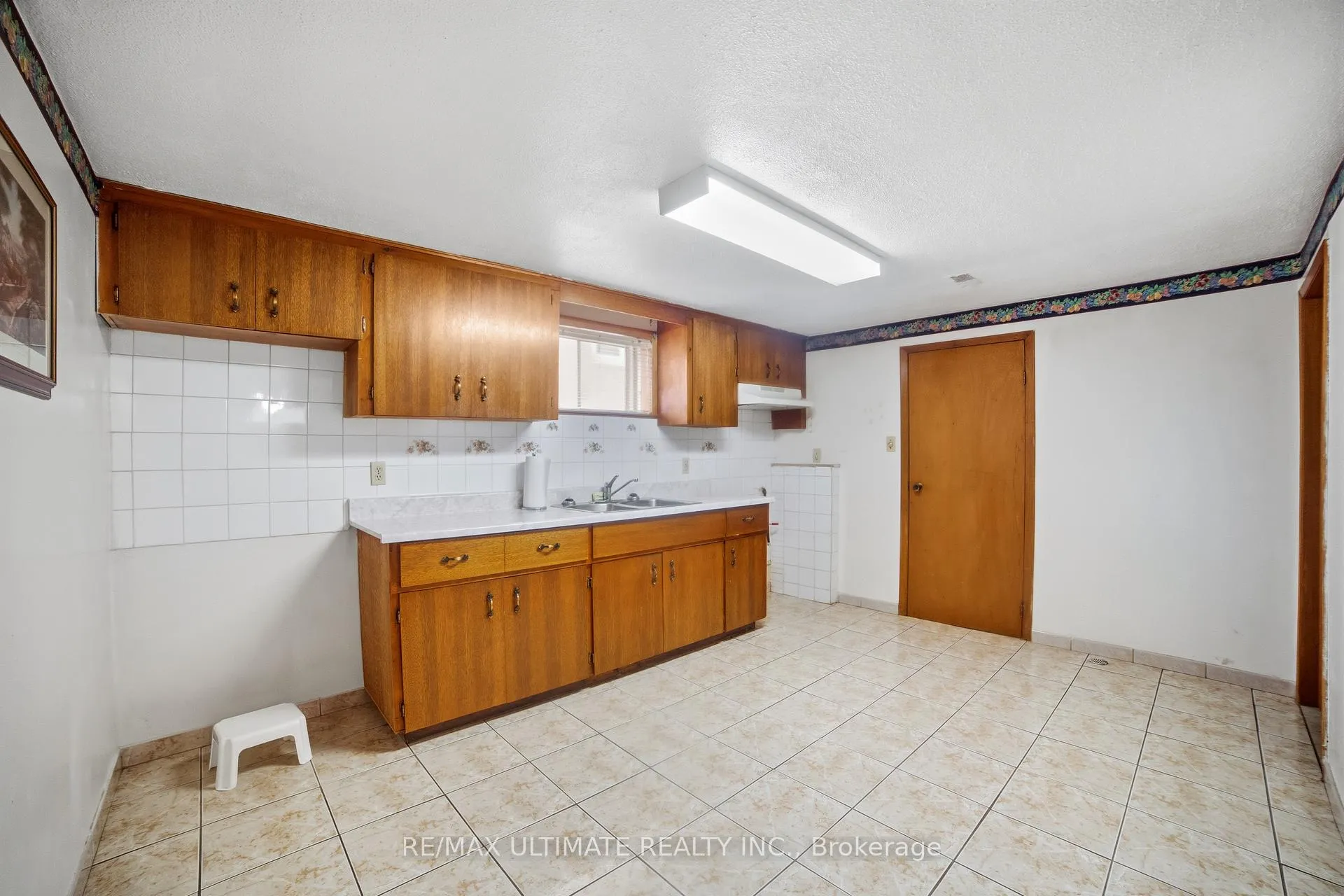 Photo 22 of 48 Savona Drive, Etobicoke, Alderwood — HOMEH