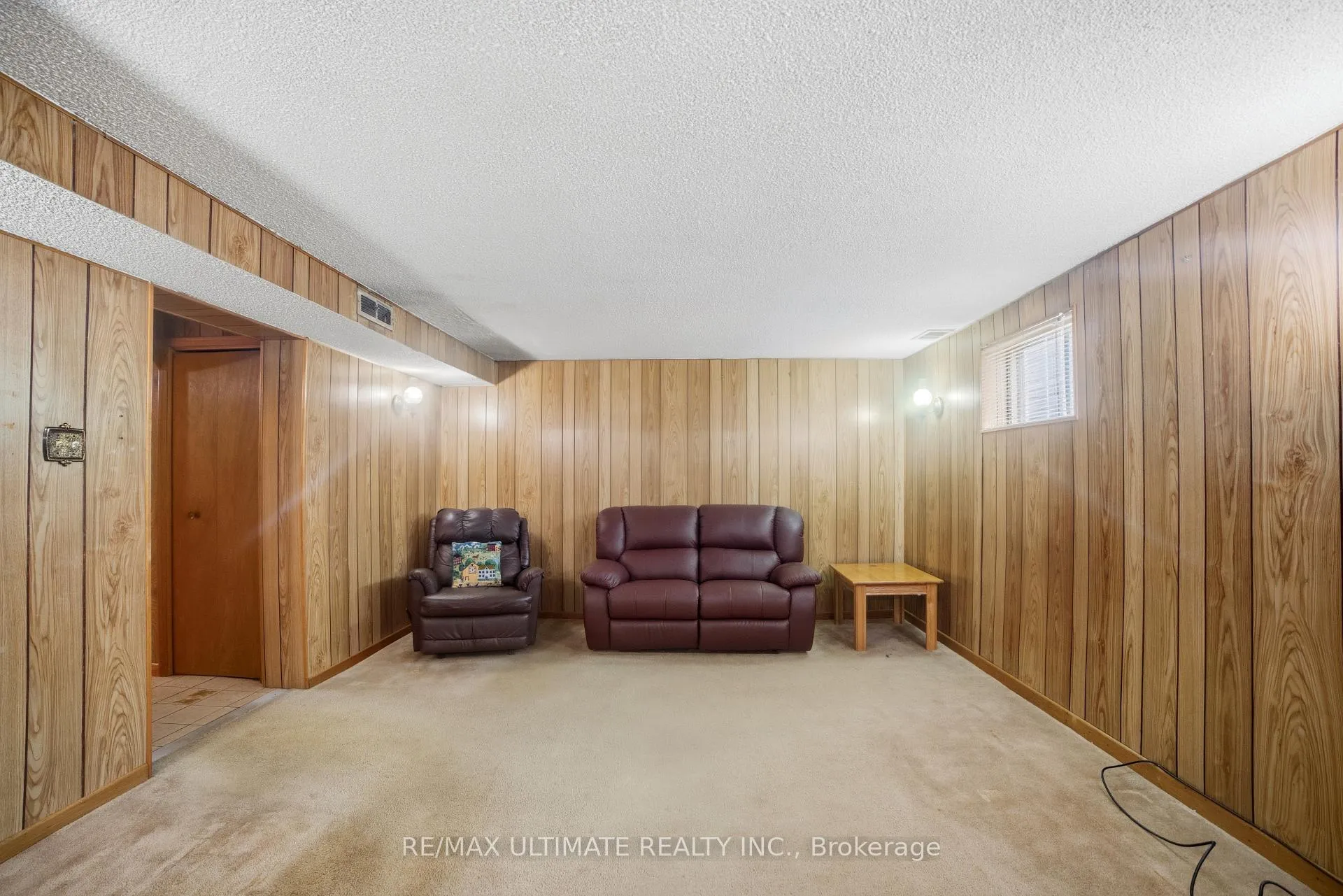 Photo 23 of 48 Savona Drive, Etobicoke, Alderwood — HOMEH
