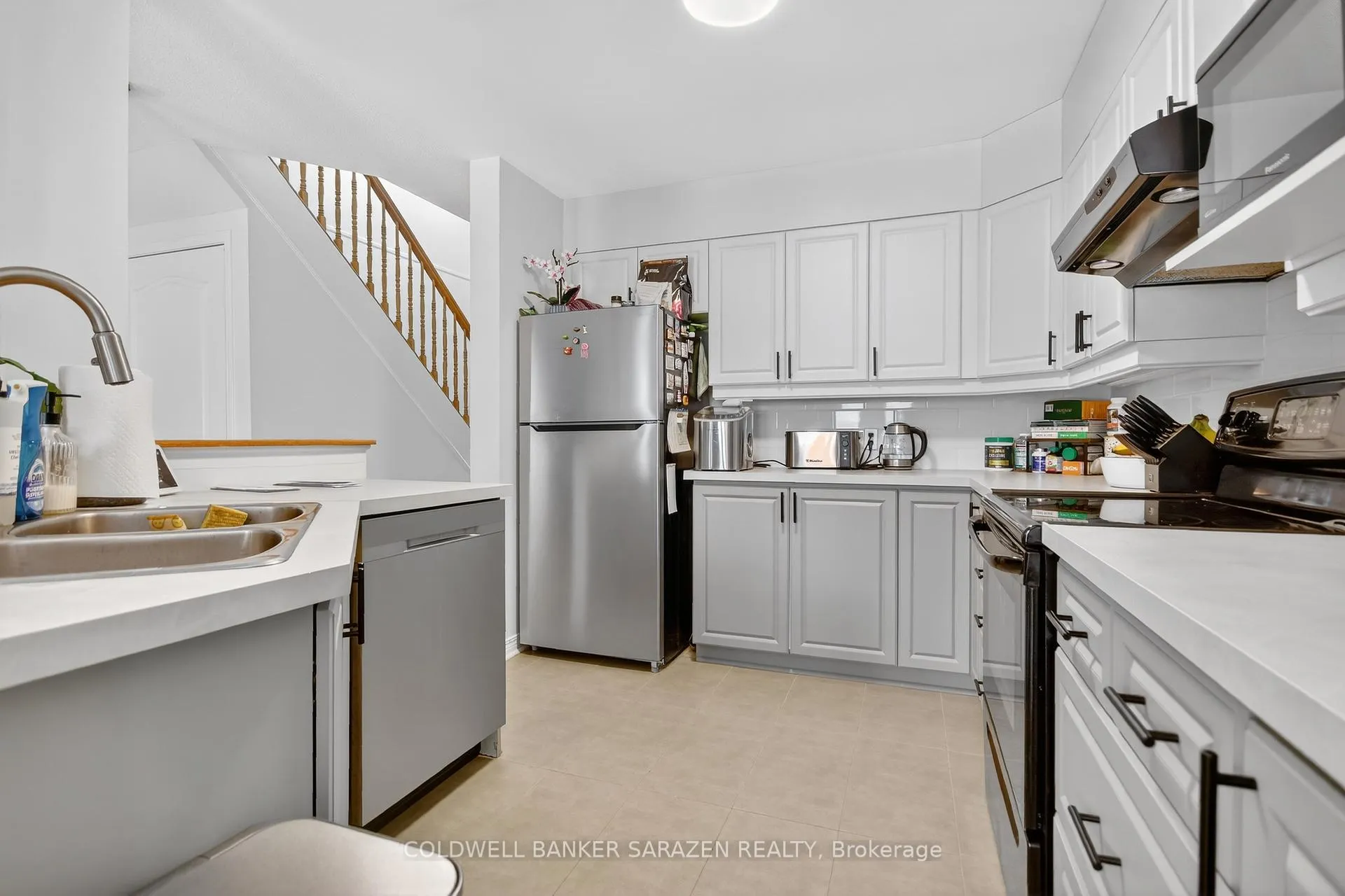 Photo 8 of 26 Benchland Street, Ottawa, Barrhaven - Longfields — HOMEH