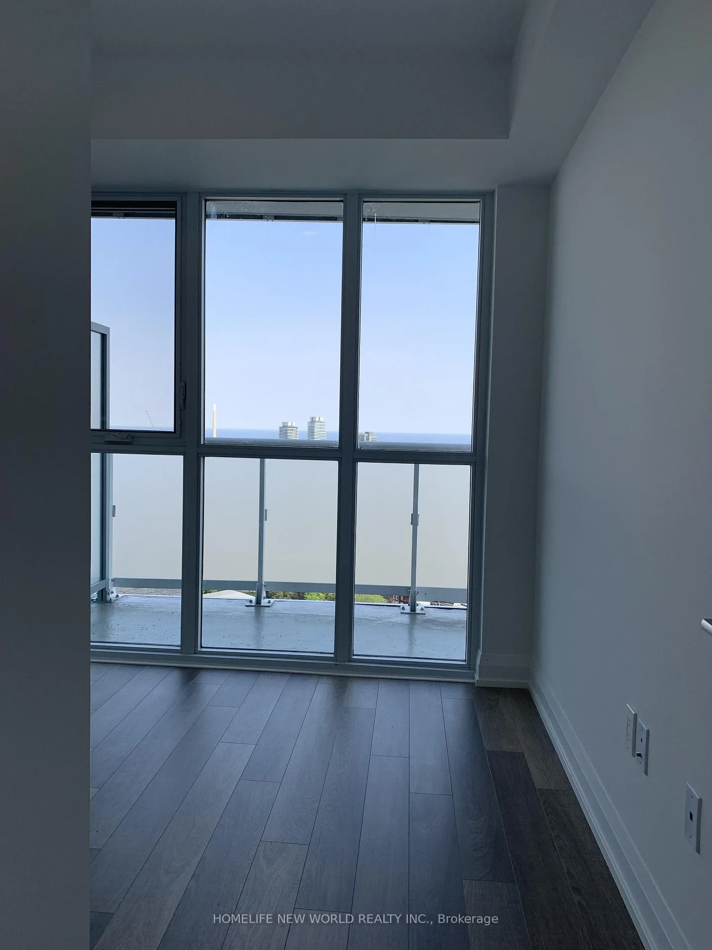 Photo 4 of Unit 3604, 77 Mutual Street, Toronto, Church-Yonge Corridor — HOMEH