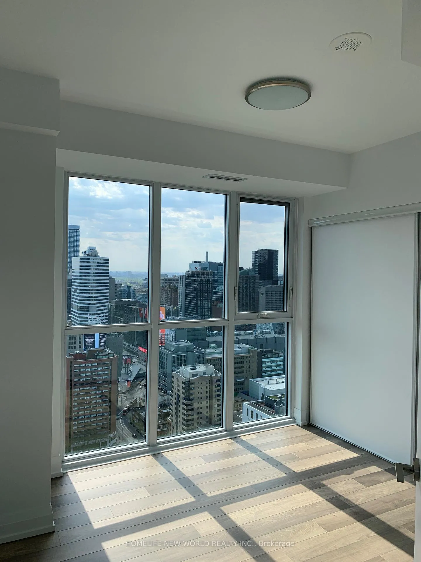 Photo 6 of Unit 3604, 77 Mutual Street, Toronto, Church-Yonge Corridor — HOMEH