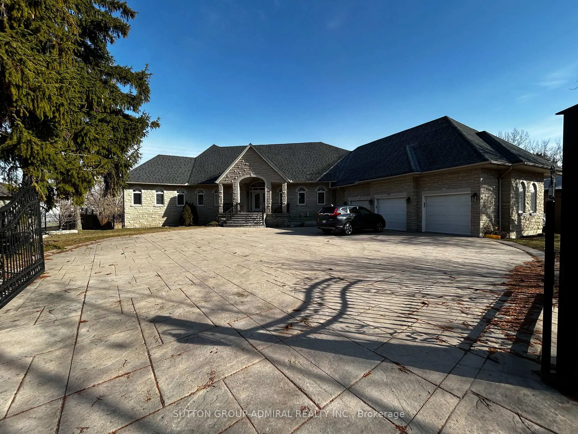 Photo 1 of Unit Basement Unit A, 64 Hillside Avenue, Vaughan, Concord — HOMEH