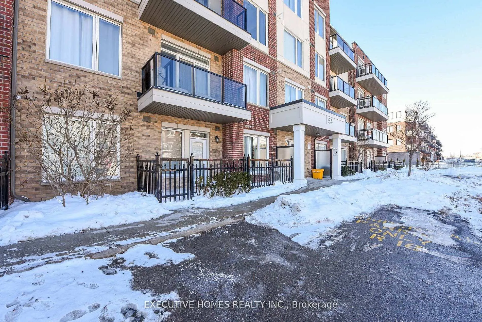 Photo 1 of Unit 101, 54 Sky Harbour Drive, Brampton, Bram West — HOMEH