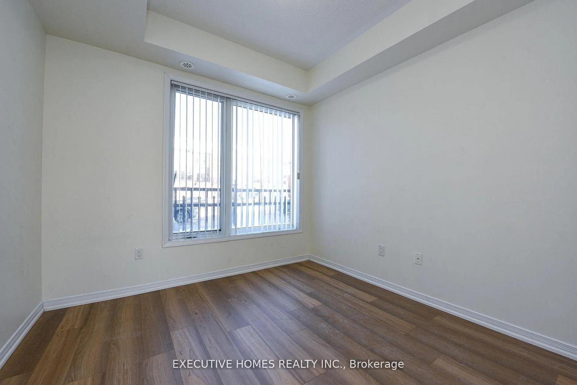 Photo 10 of Unit 101, 54 Sky Harbour Drive, Brampton, Bram West — HOMEH
