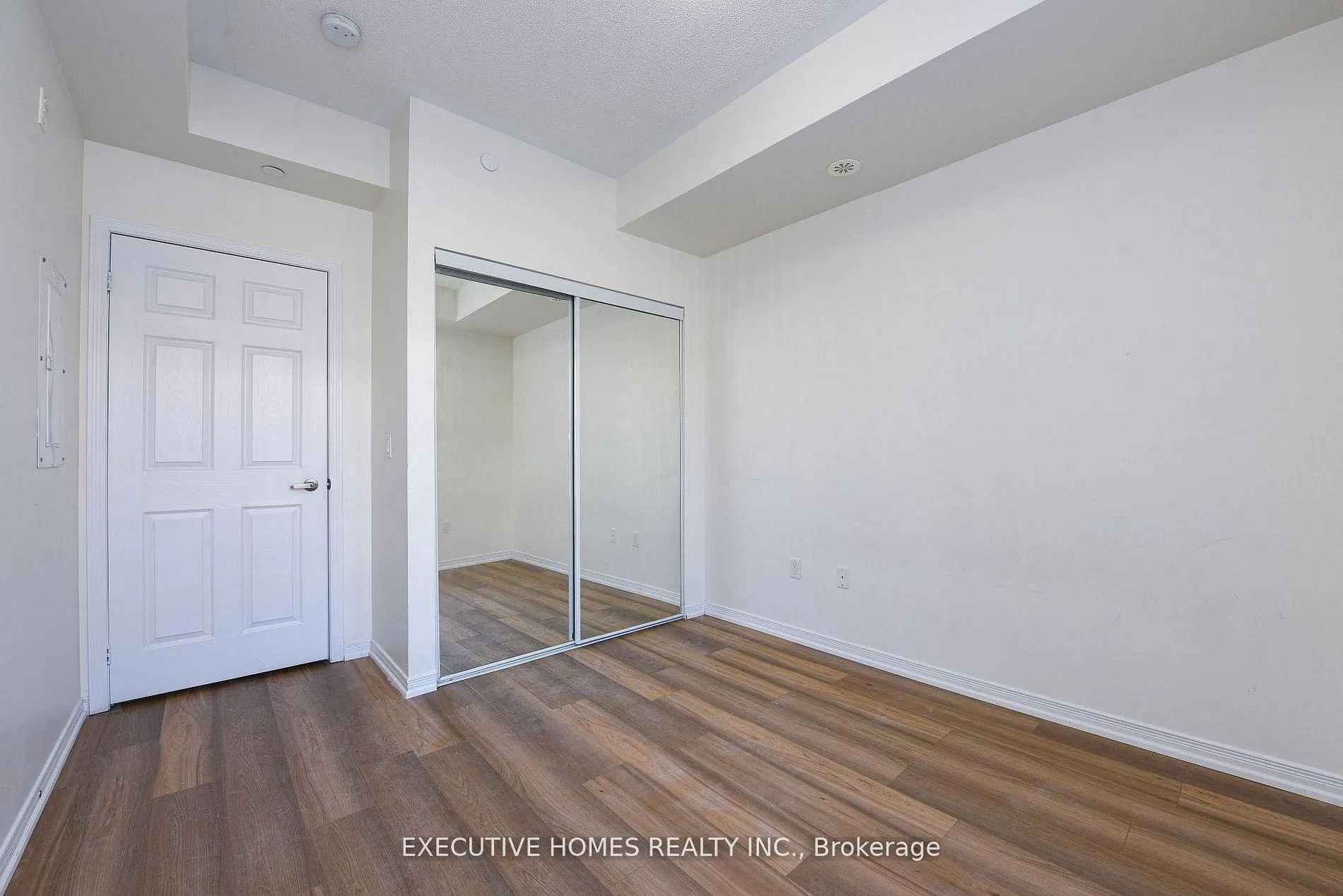 Photo 23 of Unit 101, 54 Sky Harbour Drive, Brampton, Bram West — HOMEH