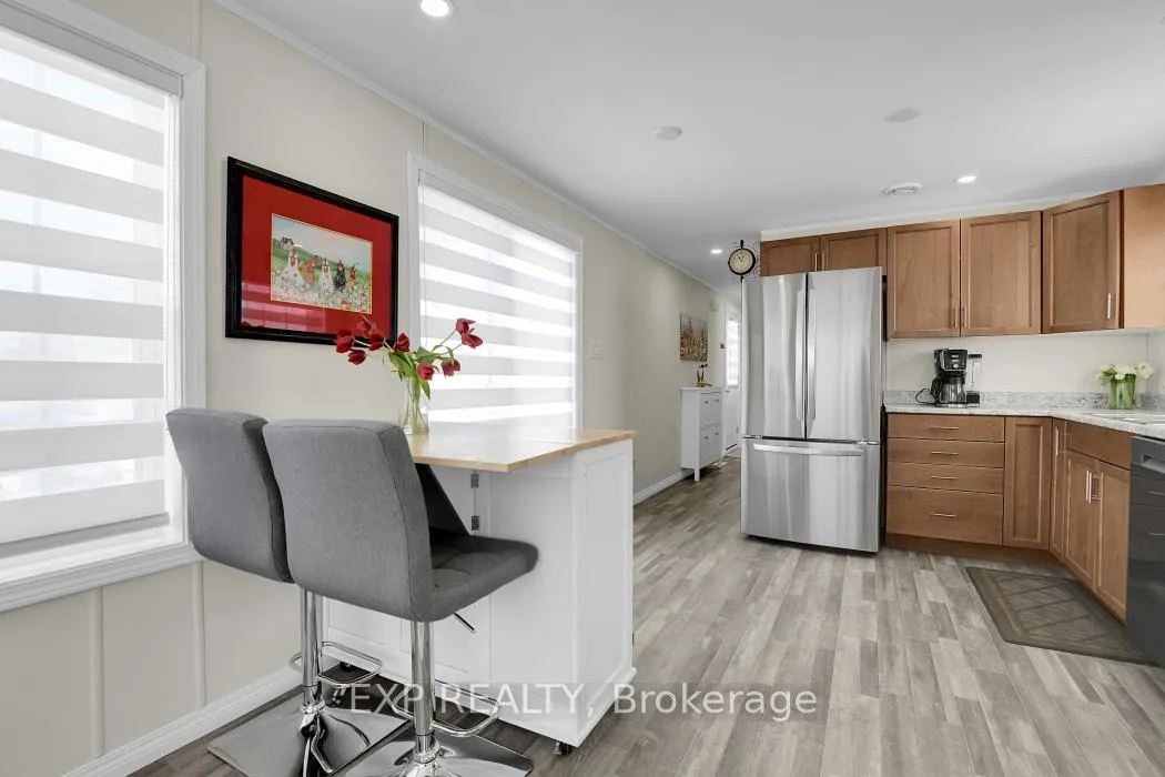 Photo 10 of 11 Bonner Street, Ottawa, Bellwood - Industrial Park — HOMEH
