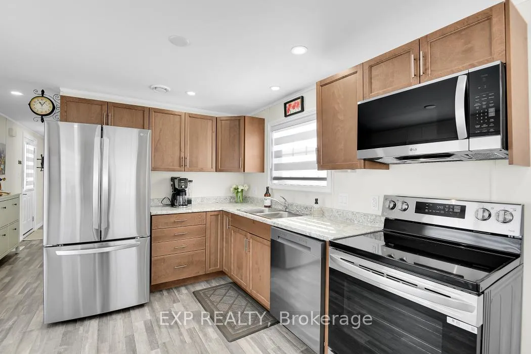 Photo 14 of 11 Bonner Street, Ottawa, Bellwood - Industrial Park — HOMEH