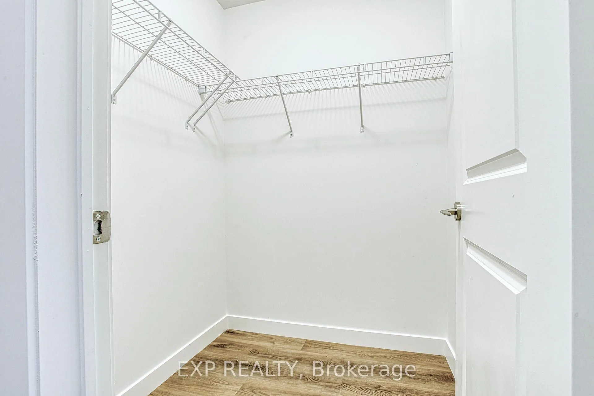 Photo 16 of Unit 711, 461 Green Road, Hamilton, Lakeshore — HOMEH