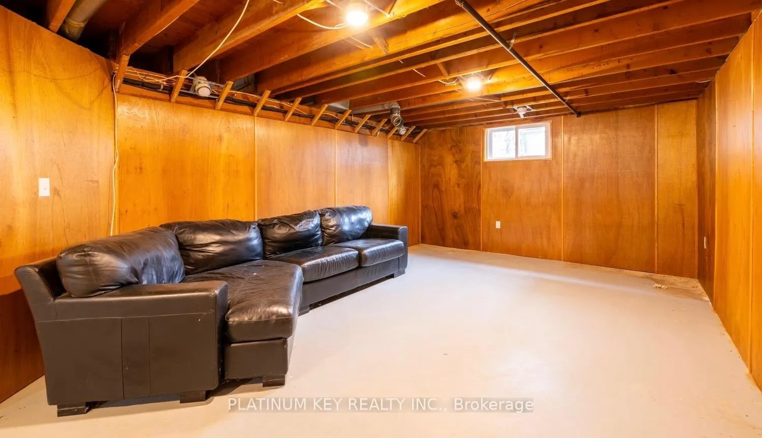 Photo 16 of 196 Mckellar Street, Strathroy-Caradoc, SW — HOMEH