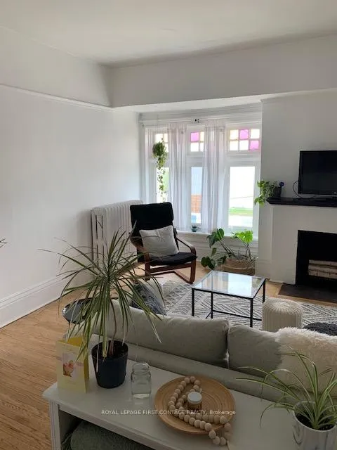 Photo 3 of Unit 1, 9 Poyntz Street, Barrie, City Centre — HOMEH
