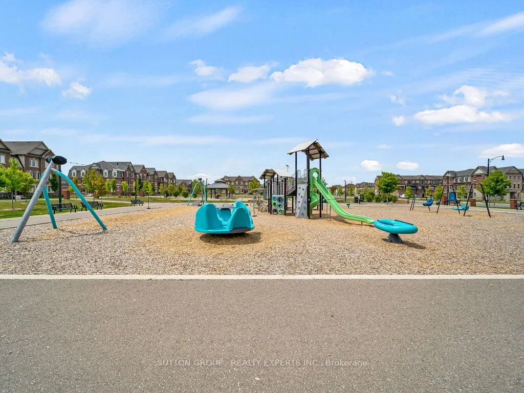 Photo 23 of Unit 17, 25 Romilly Avenue, Brampton, Northwest Brampton — HOMEH