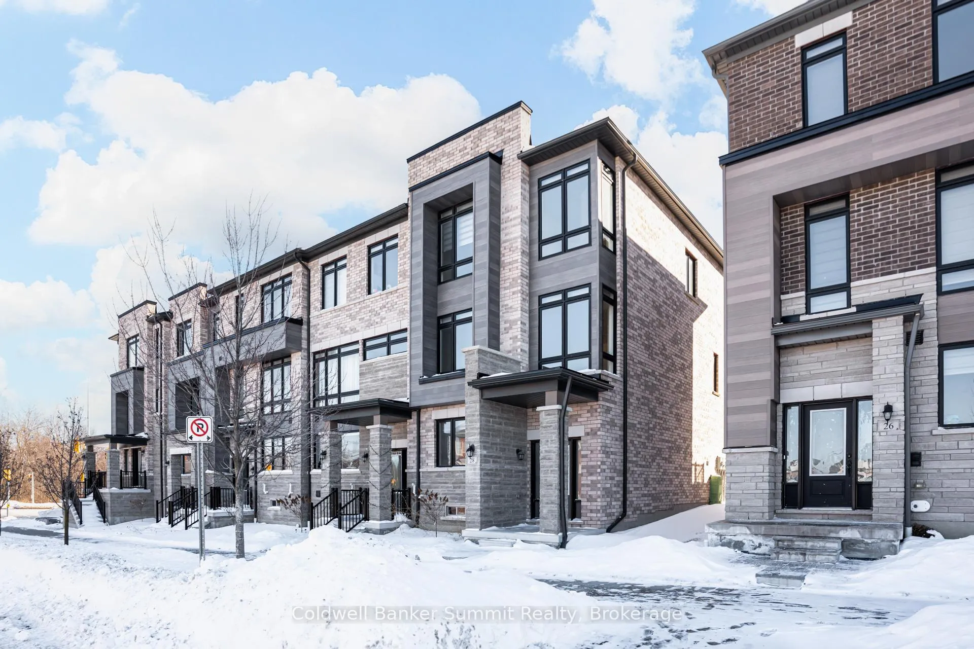 Photo 1 of 28 Lord Drive, Ajax, South East — HOMEH