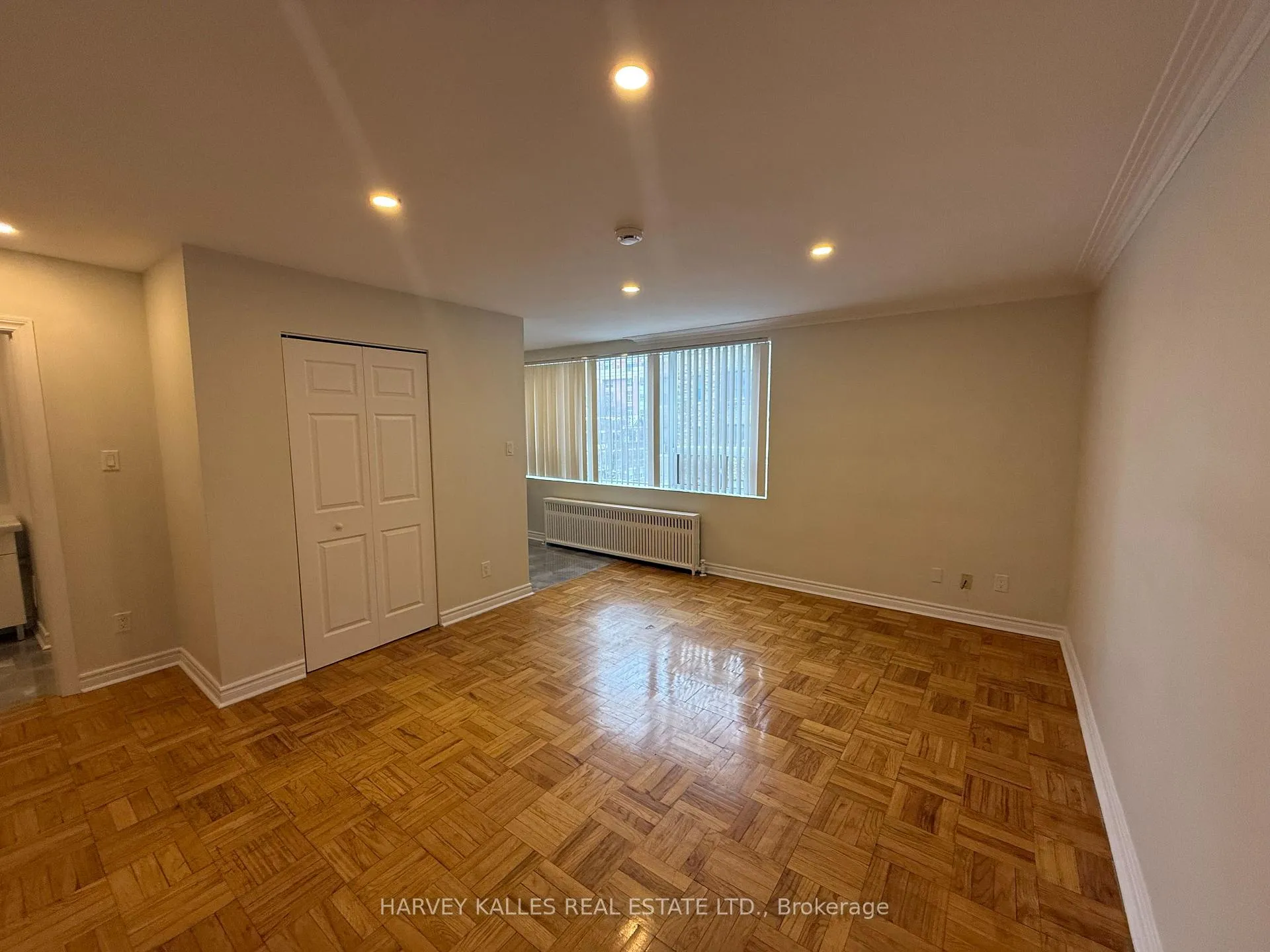 Photo 5 of Unit 403, 180 Vaughan Road, Toronto, Humewood-Cedarvale — HOMEH