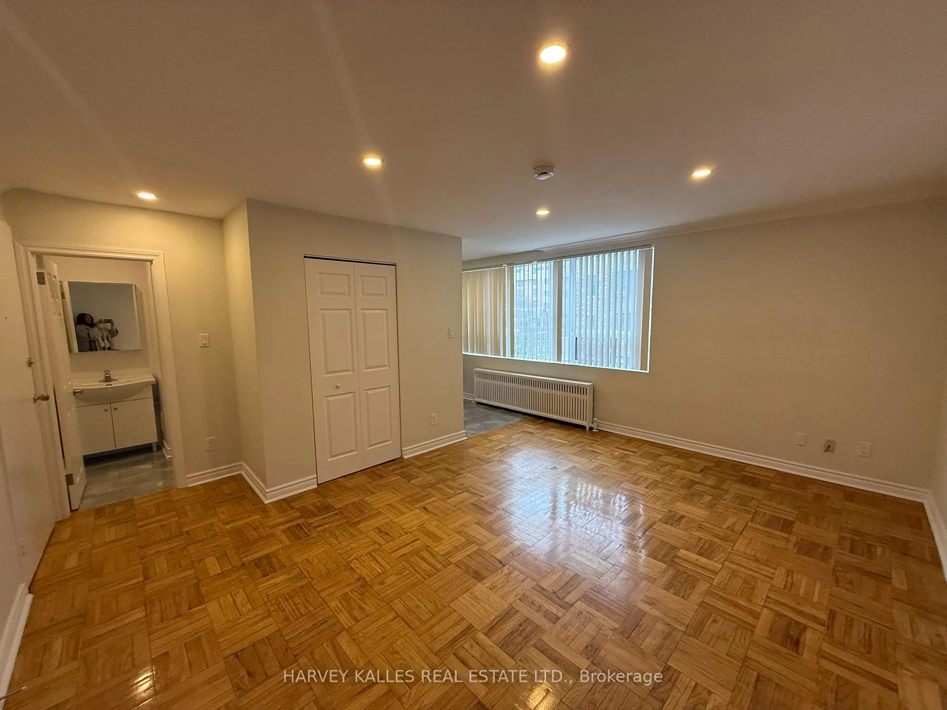 Photo 6 of Unit 403, 180 Vaughan Road, Toronto, Humewood-Cedarvale — HOMEH