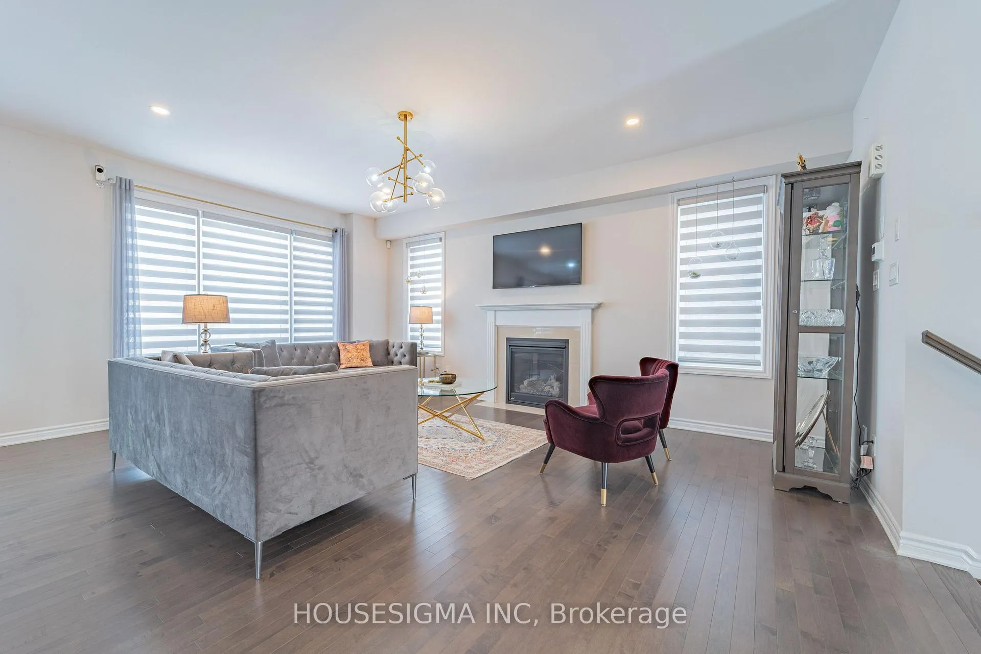 Photo 10 of 547 Ponthieu Circle, Ottawa, Chapel Hill South - Orleans Village — HOMEH