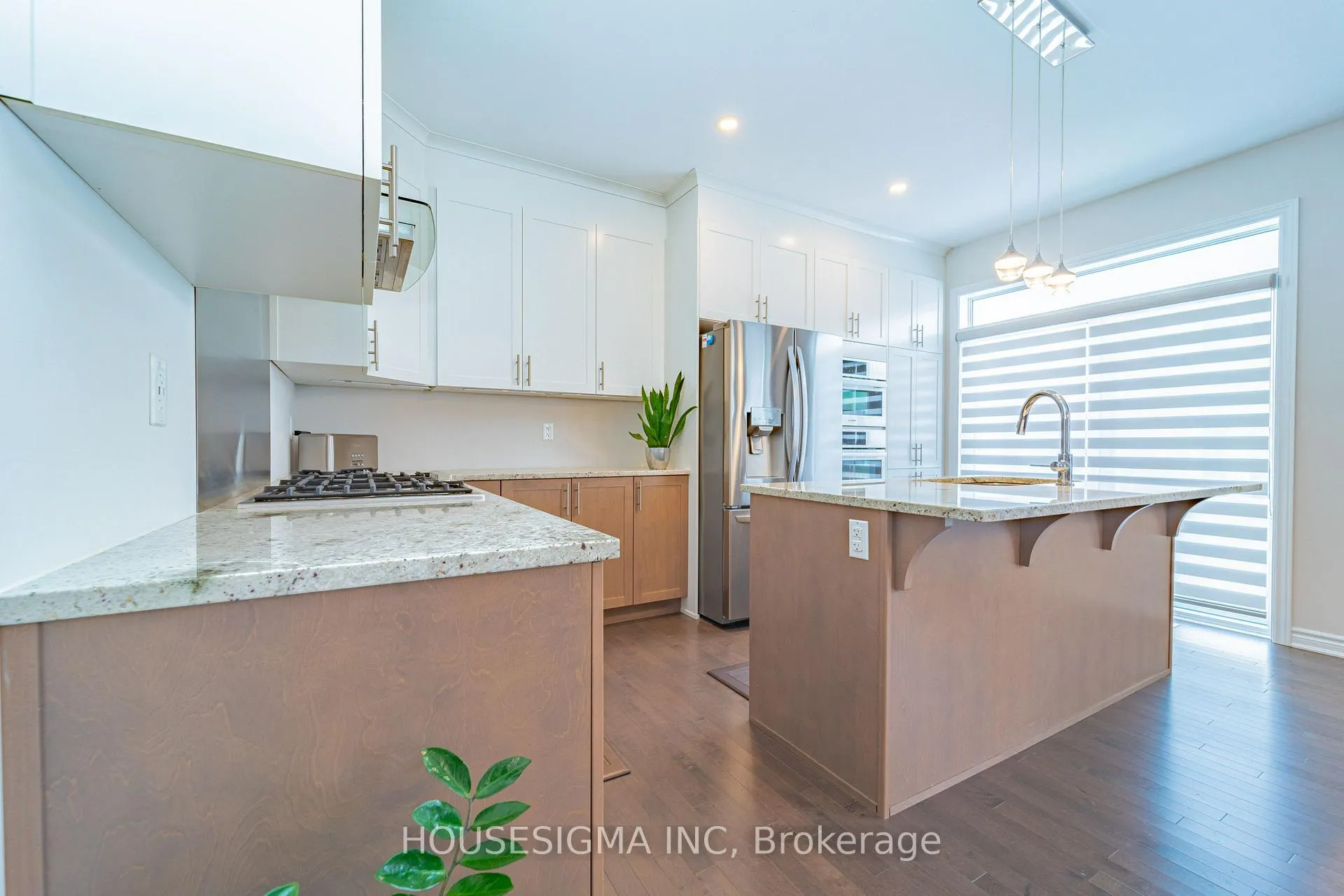 Photo 16 of 547 Ponthieu Circle, Ottawa, Chapel Hill South - Orleans Village — HOMEH