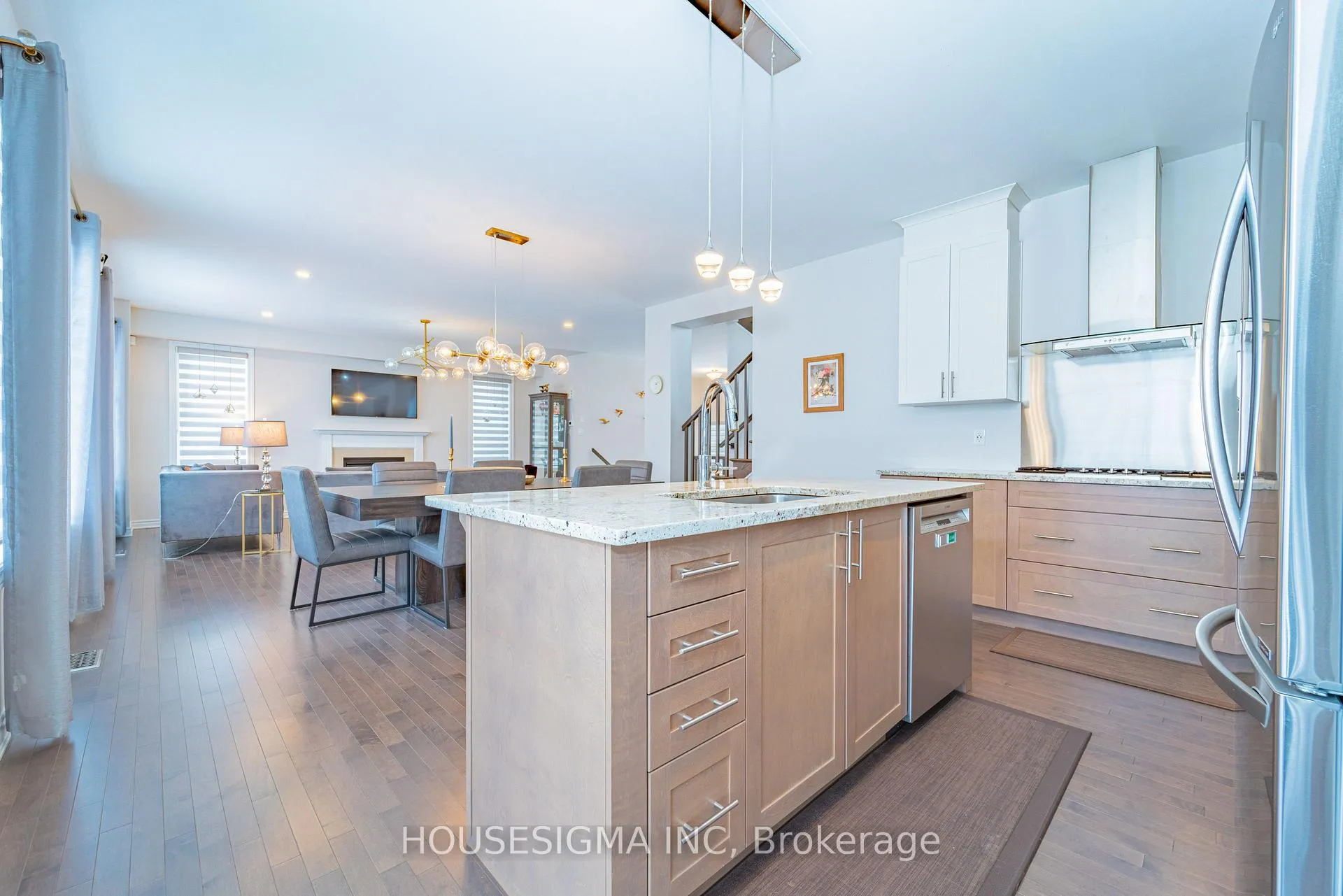 Photo 17 of 547 Ponthieu Circle, Ottawa, Chapel Hill South - Orleans Village — HOMEH