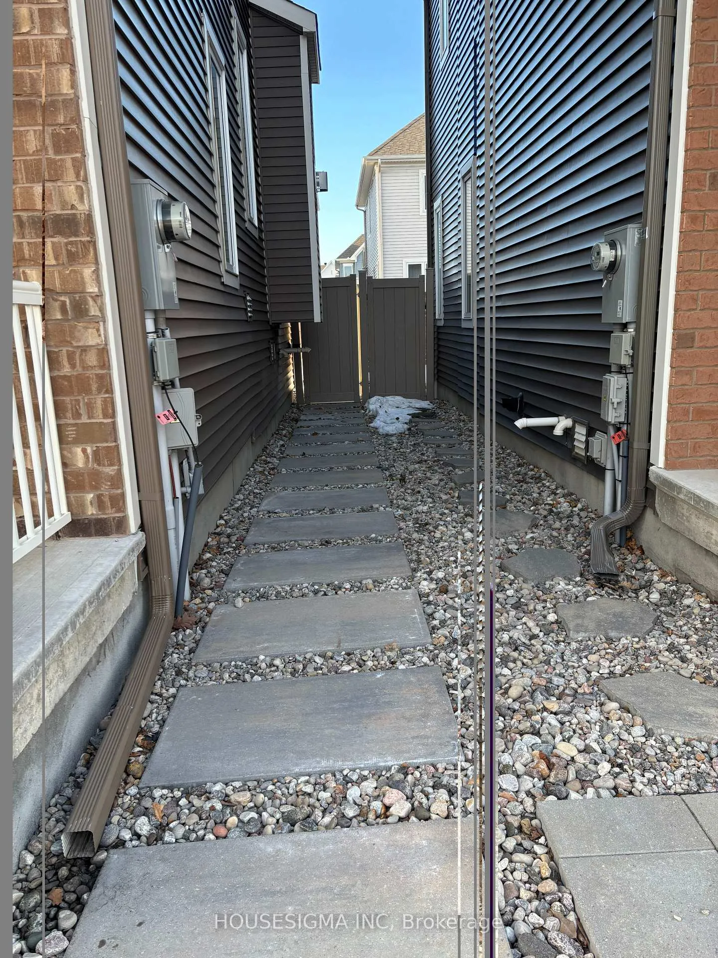 Photo 48 of 547 Ponthieu Circle, Ottawa, Chapel Hill South - Orleans Village — HOMEH