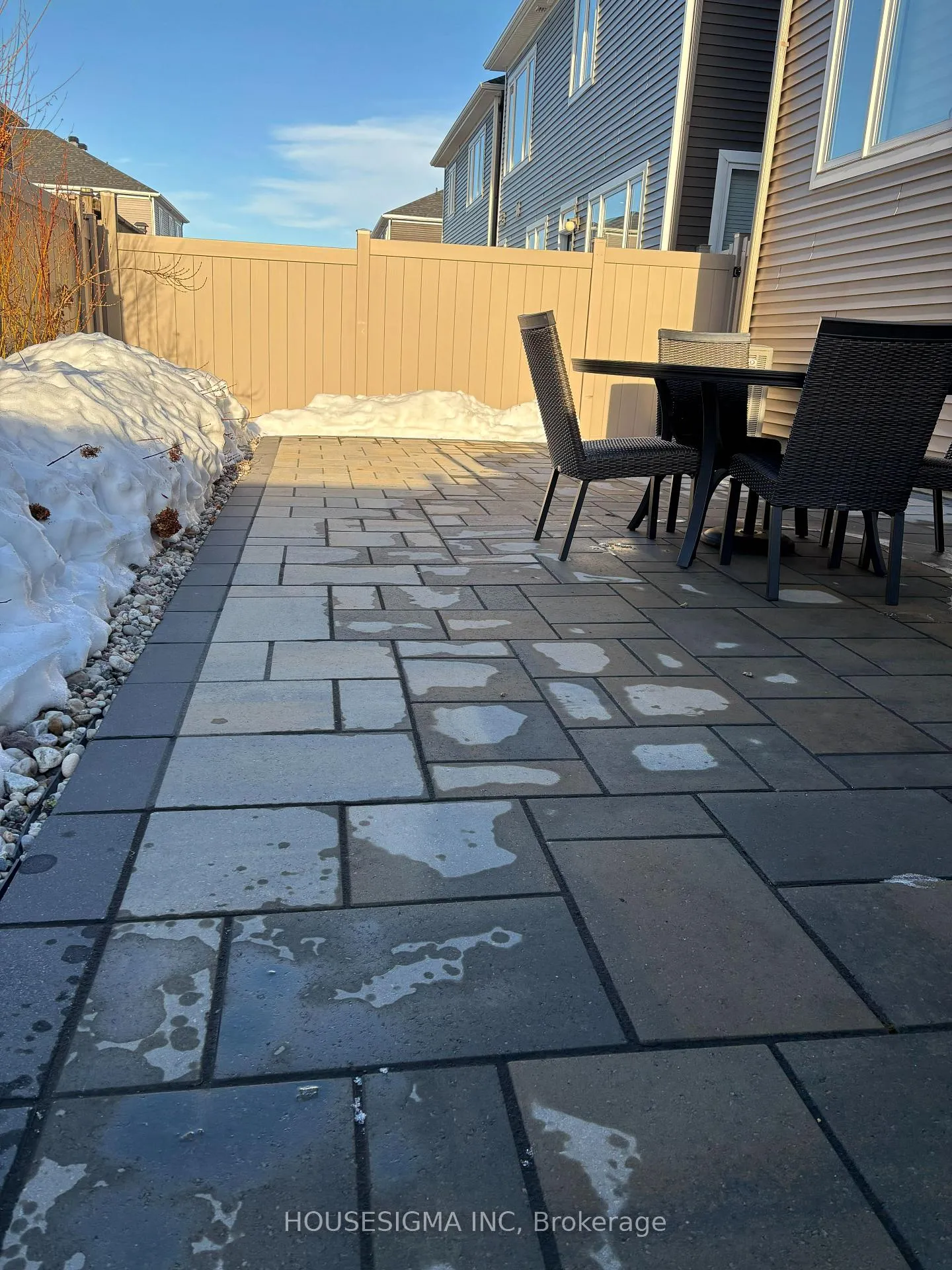 Photo 49 of 547 Ponthieu Circle, Ottawa, Chapel Hill South - Orleans Village — HOMEH