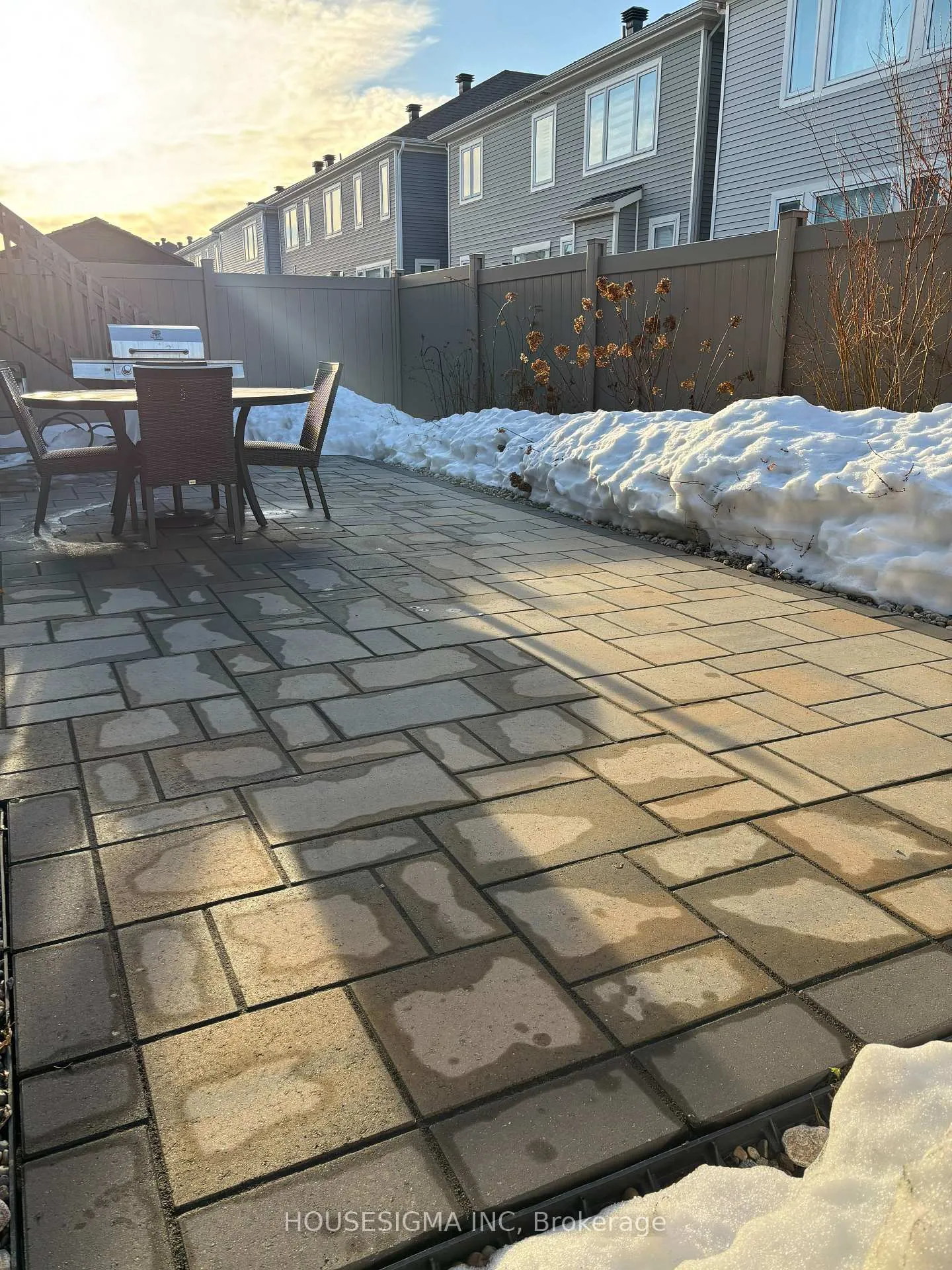 Photo 50 of 547 Ponthieu Circle, Ottawa, Chapel Hill South - Orleans Village — HOMEH
