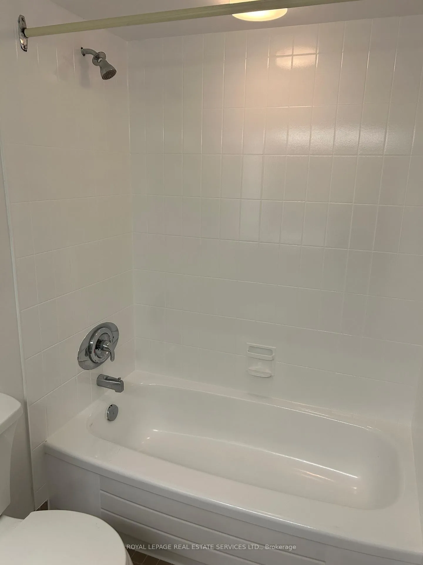 Photo 23 of Unit 901, 360 Bloor Street E, Toronto, Rosedale-Moore Park — HOMEH