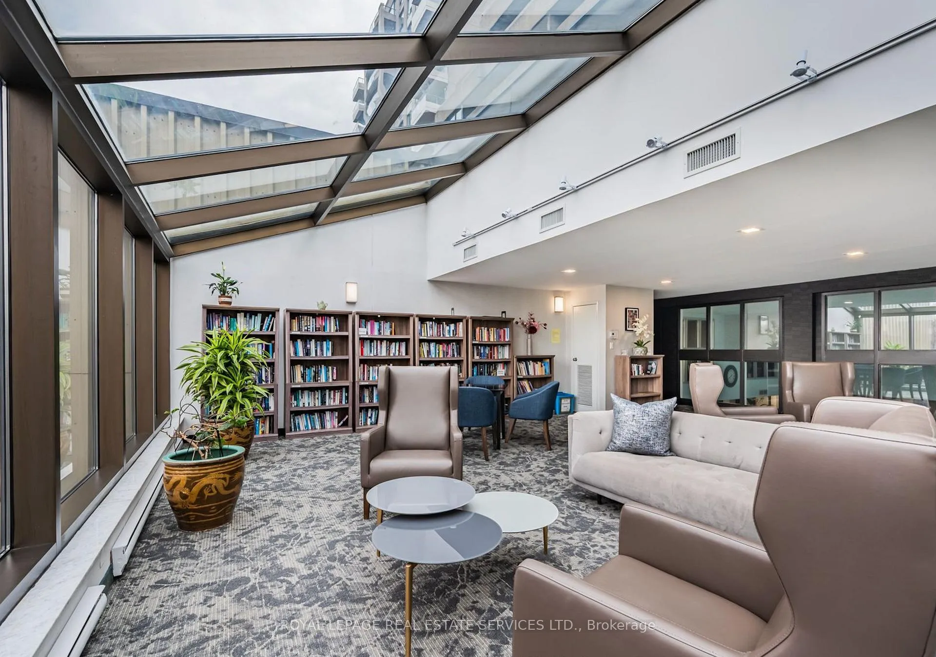 Photo 37 of Unit 901, 360 Bloor Street E, Toronto, Rosedale-Moore Park — HOMEH