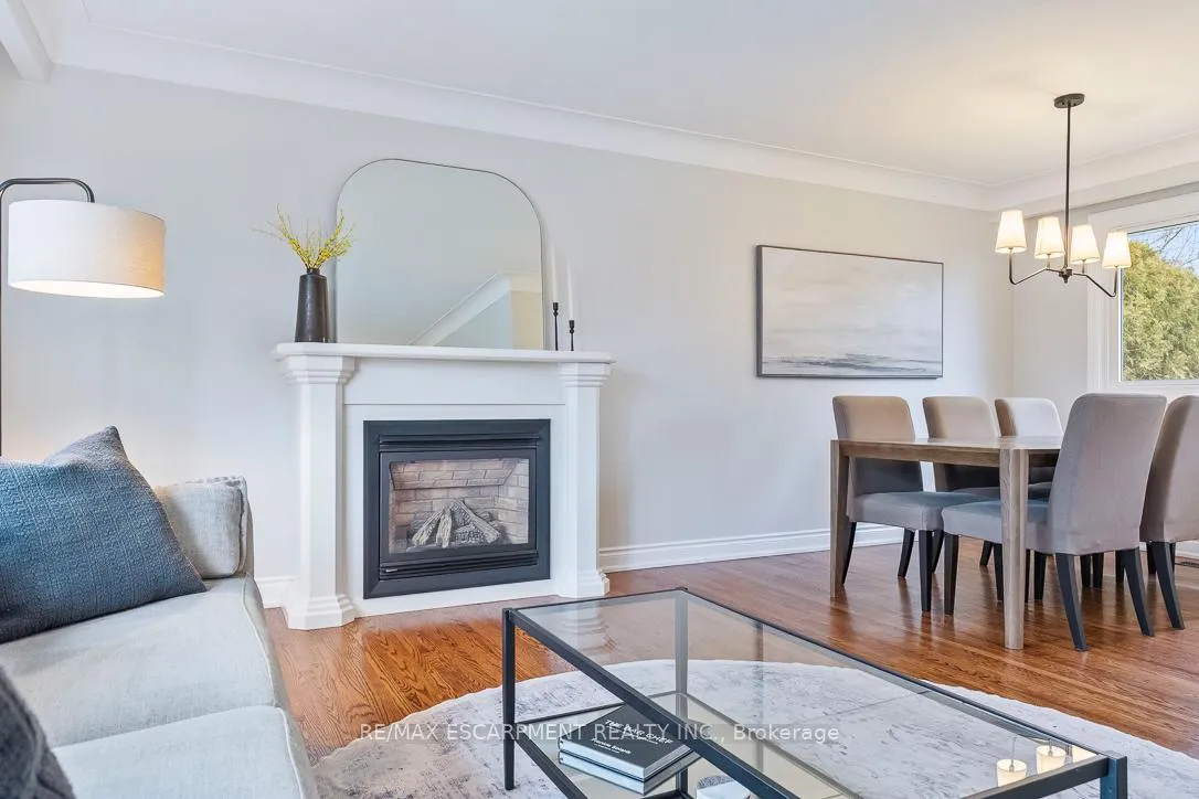 Photo 5 of 4507 Cosburn Crescent, Burlington, Shoreacres — HOMEH