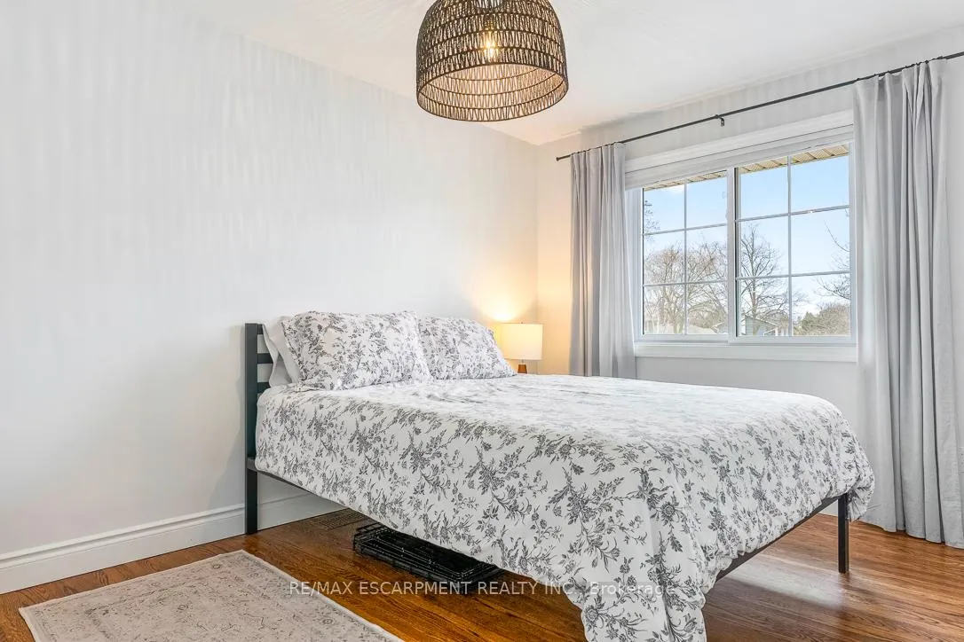 Photo 15 of 4507 Cosburn Crescent, Burlington, Shoreacres — HOMEH