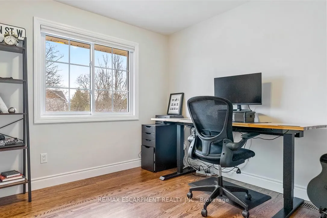 Photo 17 of 4507 Cosburn Crescent, Burlington, Shoreacres — HOMEH