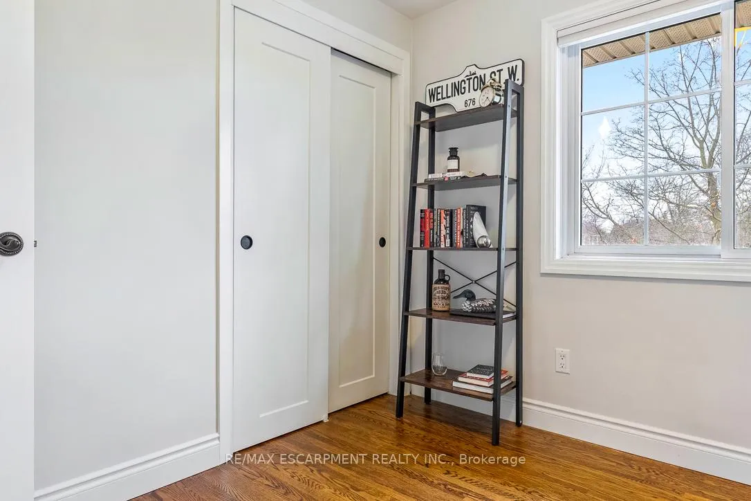 Photo 18 of 4507 Cosburn Crescent, Burlington, Shoreacres — HOMEH