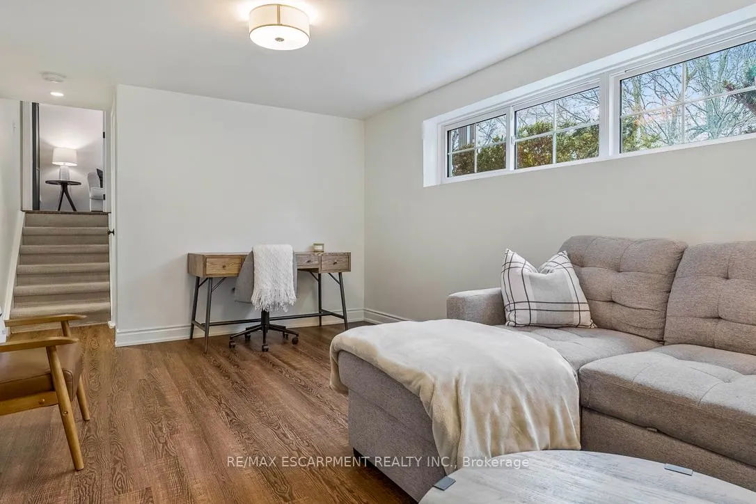Photo 25 of 4507 Cosburn Crescent, Burlington, Shoreacres — HOMEH