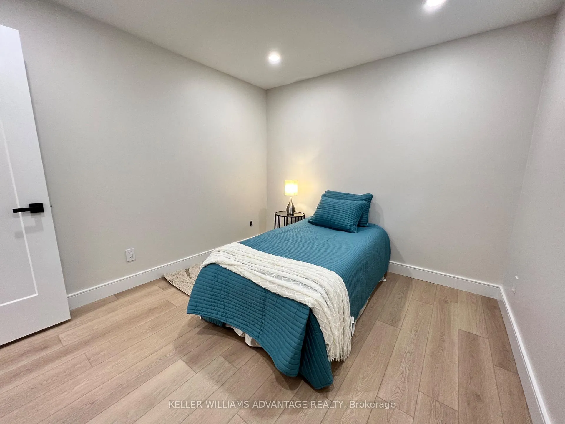 Photo 4 of Unit Lower, 6 Phenix Drive, Scarborough, Birchcliffe-Cliffside — HOMEH