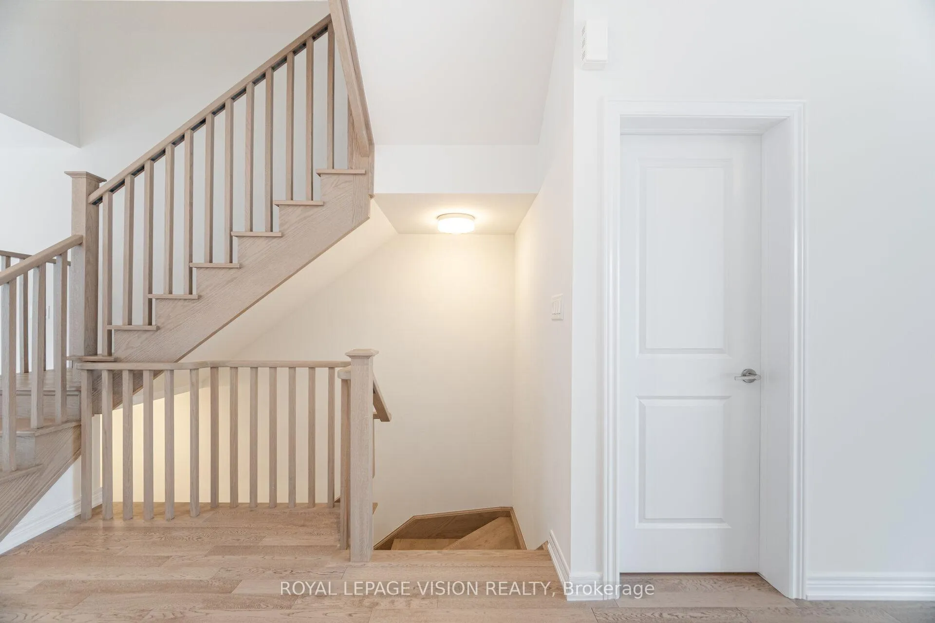 Photo 13 of 20 Folcroft Street, Brampton, Credit Valley — HOMEH