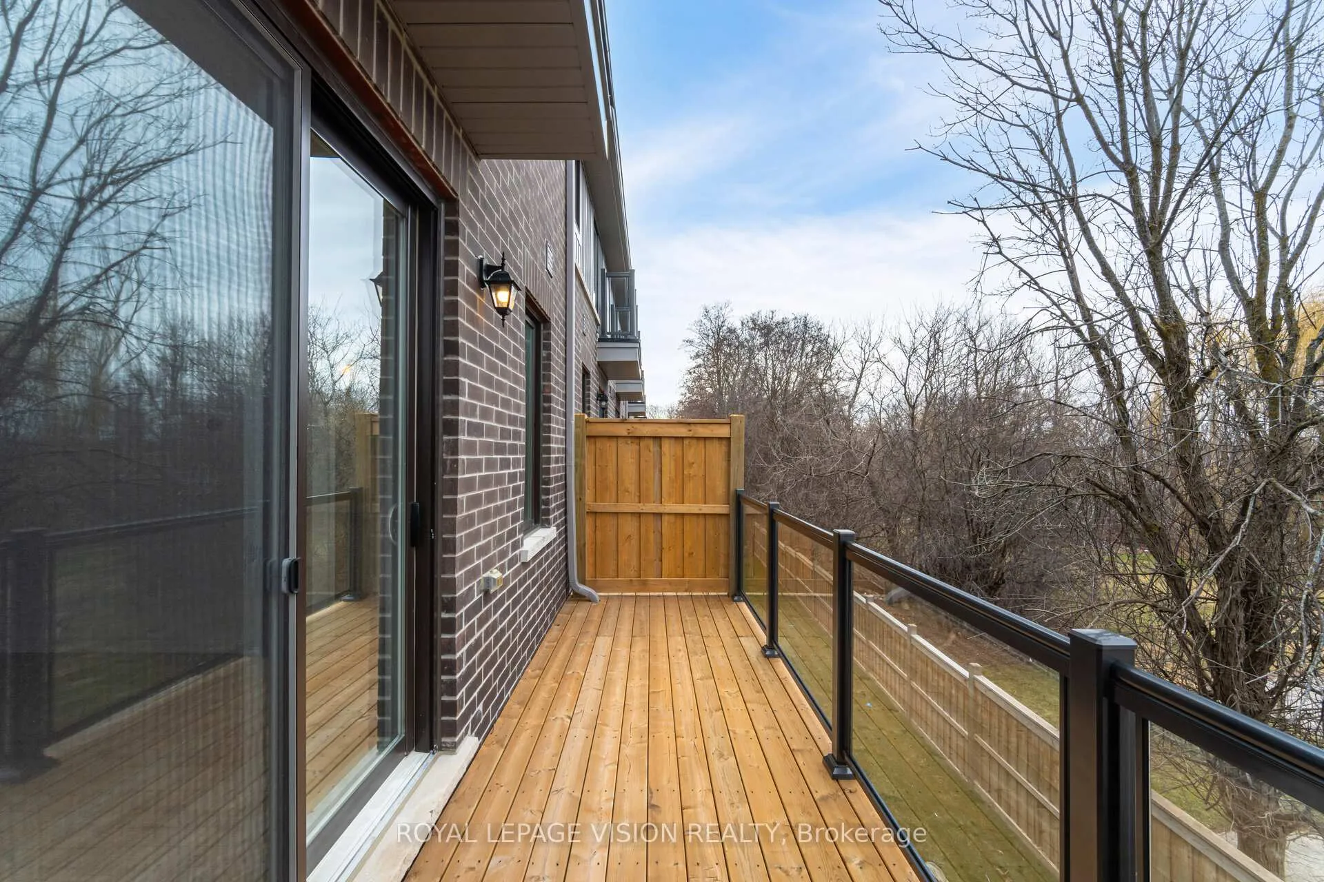 Photo 25 of 20 Folcroft Street, Brampton, Credit Valley — HOMEH