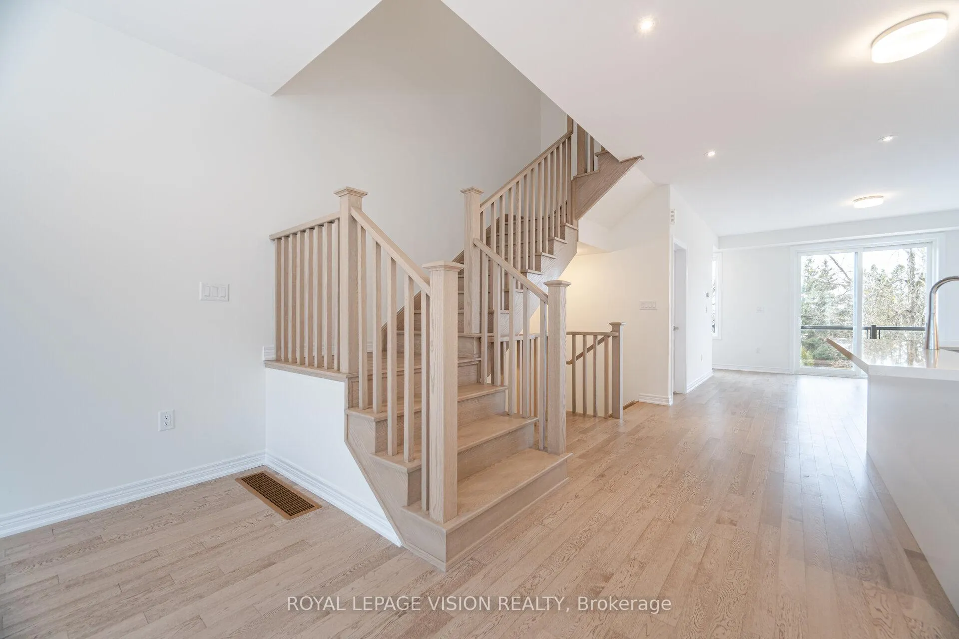 Photo 27 of 20 Folcroft Street, Brampton, Credit Valley — HOMEH