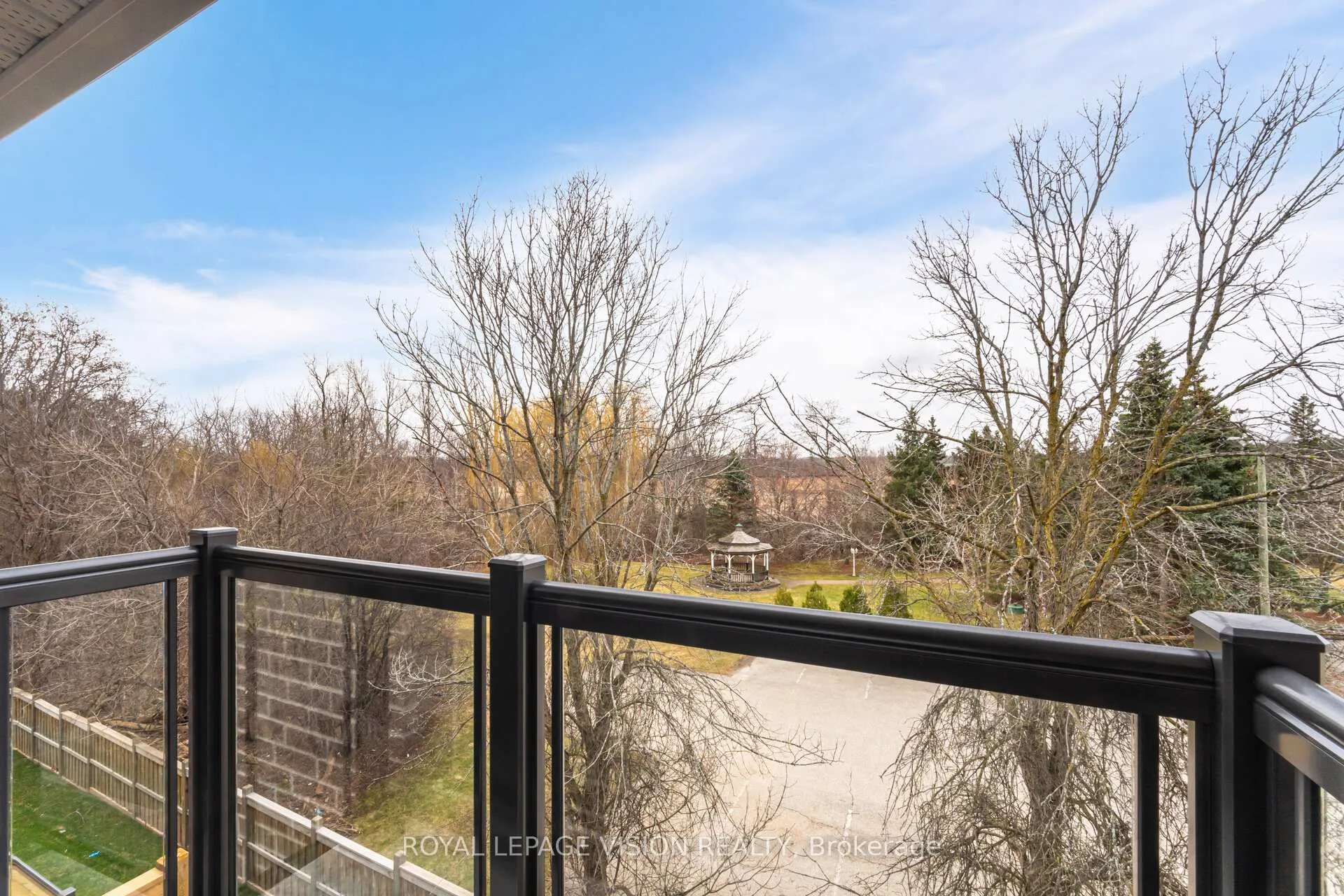 Photo 33 of 20 Folcroft Street, Brampton, Credit Valley — HOMEH
