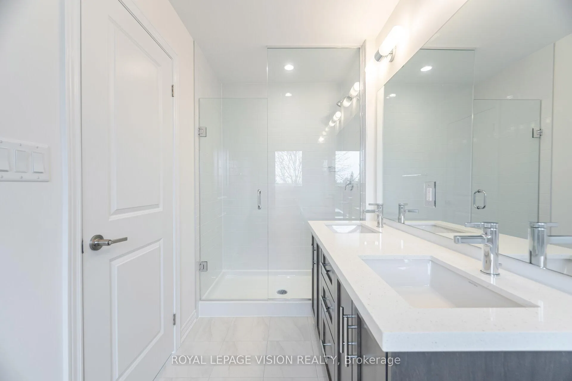 Photo 35 of 20 Folcroft Street, Brampton, Credit Valley — HOMEH