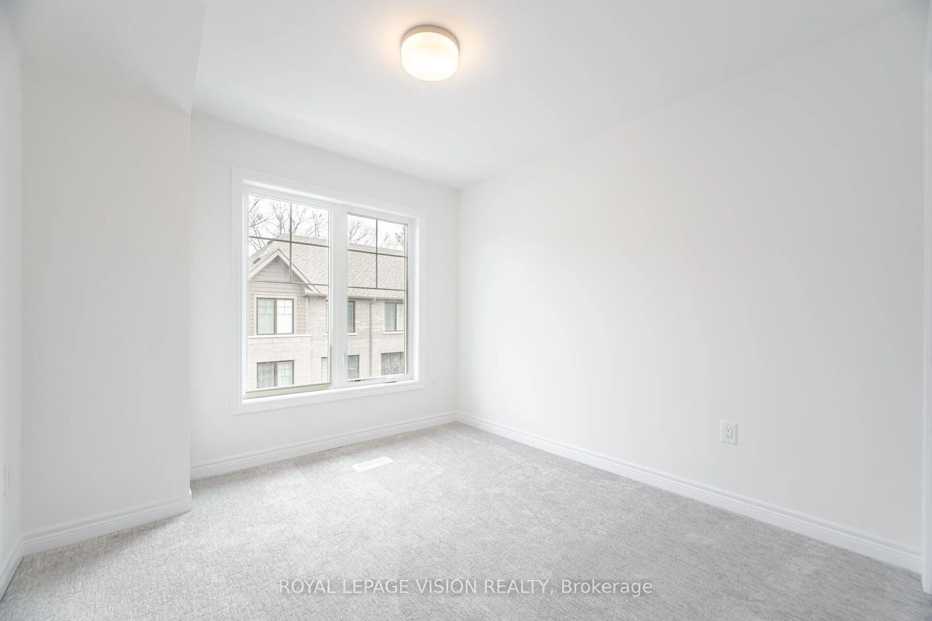 Photo 38 of 20 Folcroft Street, Brampton, Credit Valley — HOMEH