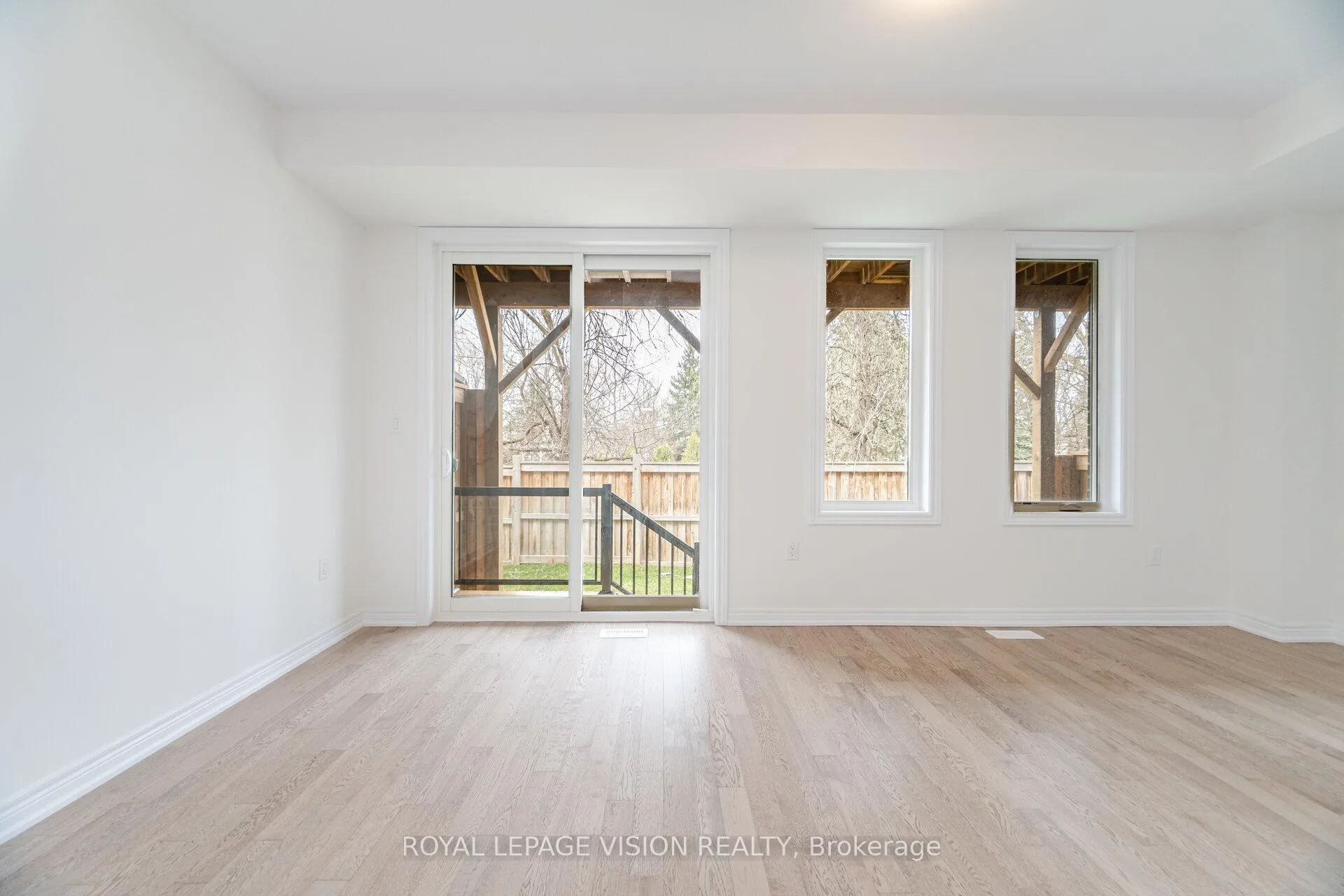 Photo 42 of 20 Folcroft Street, Brampton, Credit Valley — HOMEH