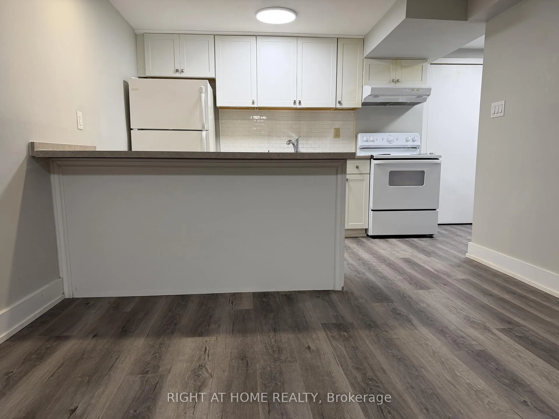 Photo 1 of Unit BSMT, 7 Carruthers Crescent, Barrie, Grove East — HOMEH