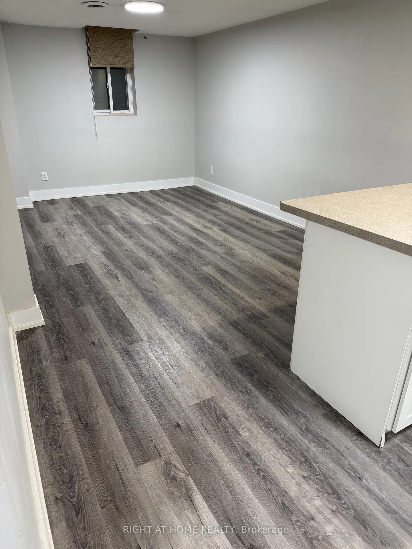 Photo 3 of Unit BSMT, 7 Carruthers Crescent, Barrie, Grove East — HOMEH