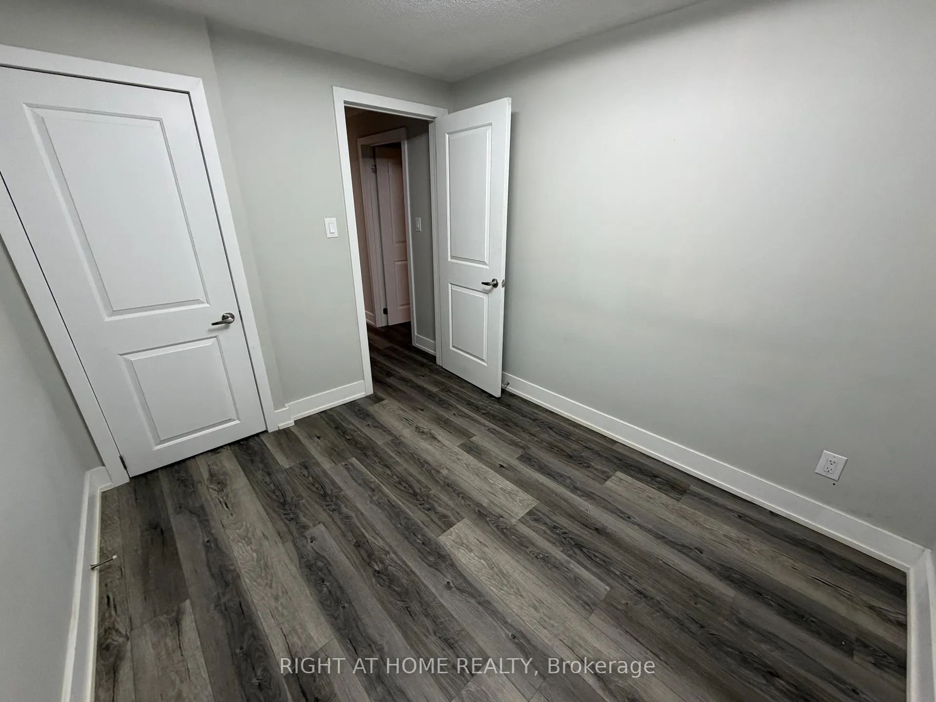 Photo 6 of Unit BSMT, 7 Carruthers Crescent, Barrie, Grove East — HOMEH