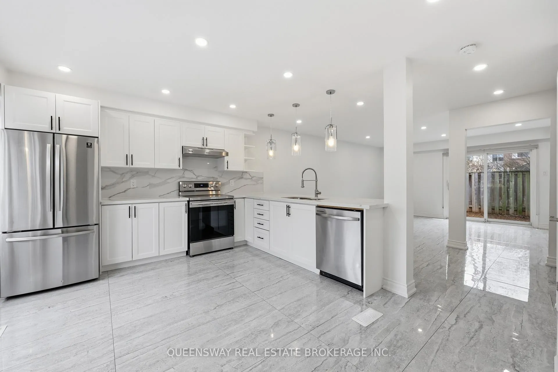 Photo 4 of Unit 1, 4196 Longmoor Drive, Burlington, Shoreacres — HOMEH