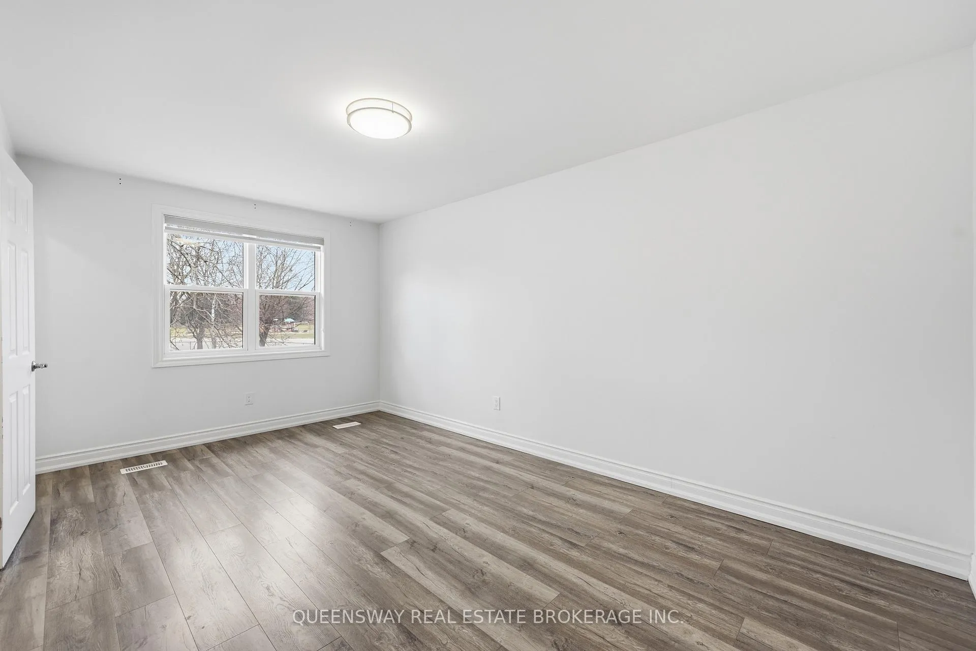 Photo 16 of Unit 1, 4196 Longmoor Drive, Burlington, Shoreacres — HOMEH
