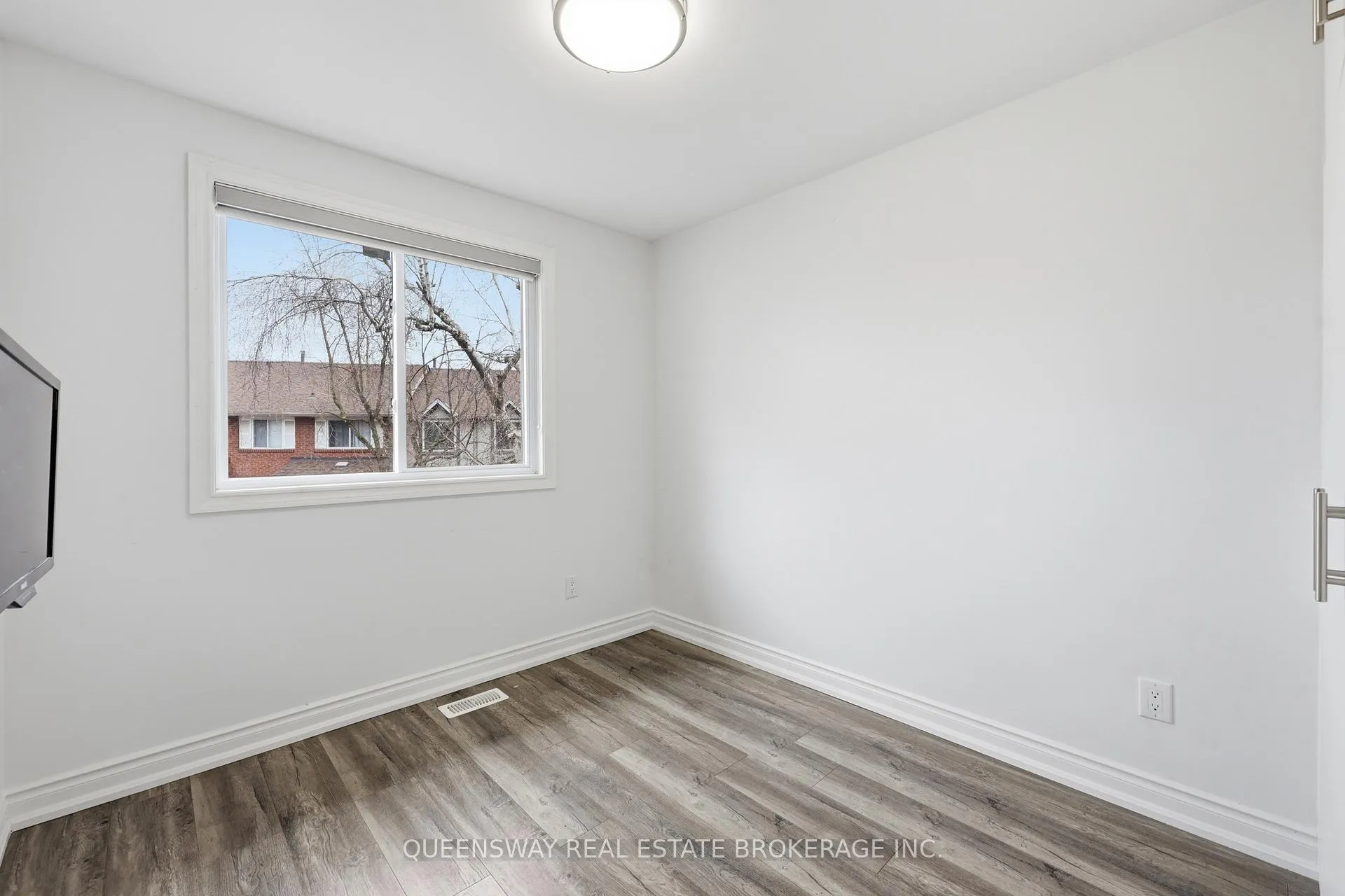 Photo 19 of Unit 1, 4196 Longmoor Drive, Burlington, Shoreacres — HOMEH