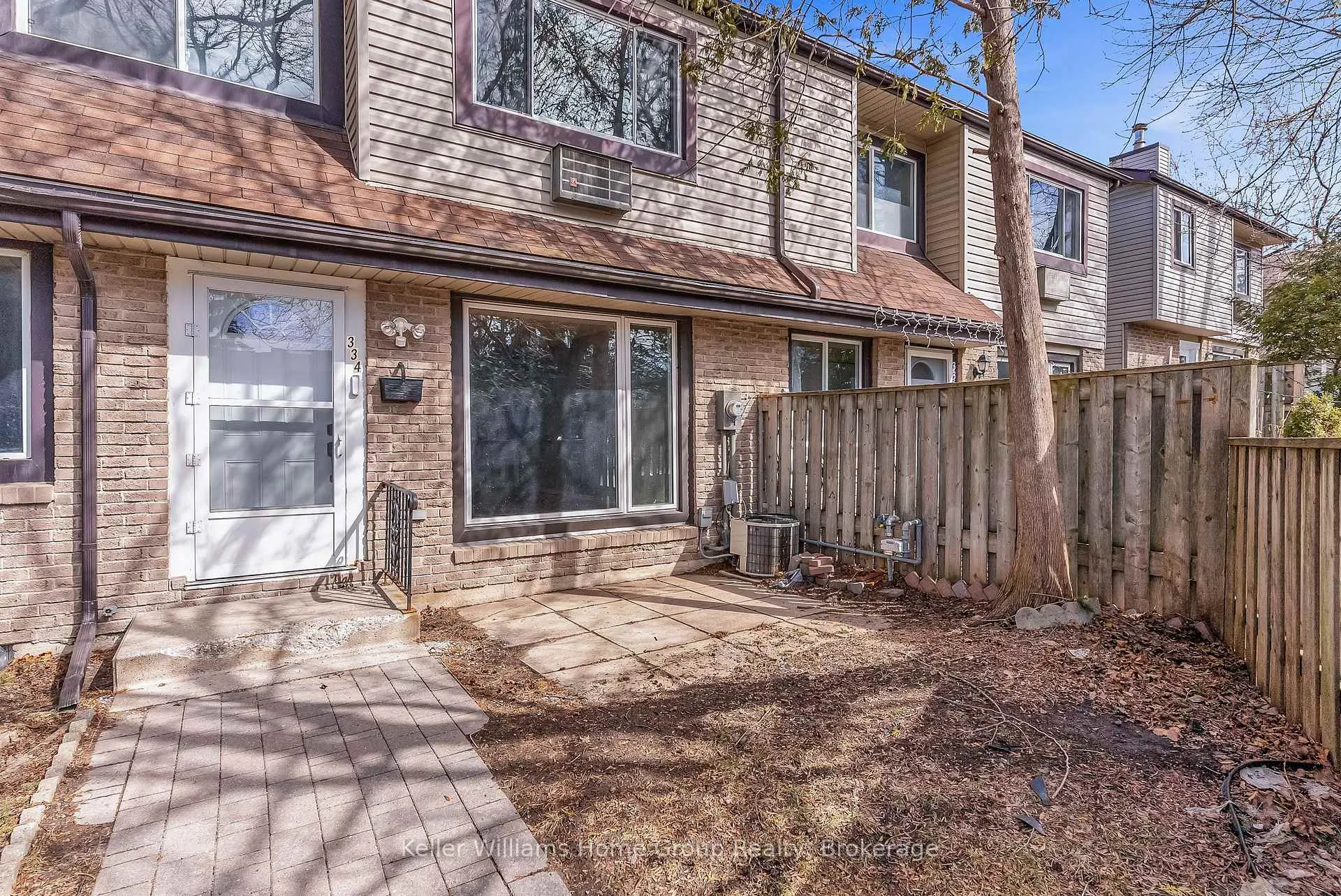 Photo 2 of 334 Scottsdale Drive, Guelph, Dovercliffe Park/Old University — HOMEH